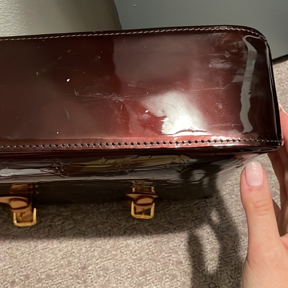 Authentic vintage Louis Vuitton Houston tote bag in dark red vernis - Picture 14 of 16